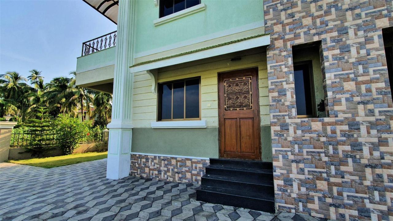 Nessies Nagaon Vila Alībāg Exterior foto