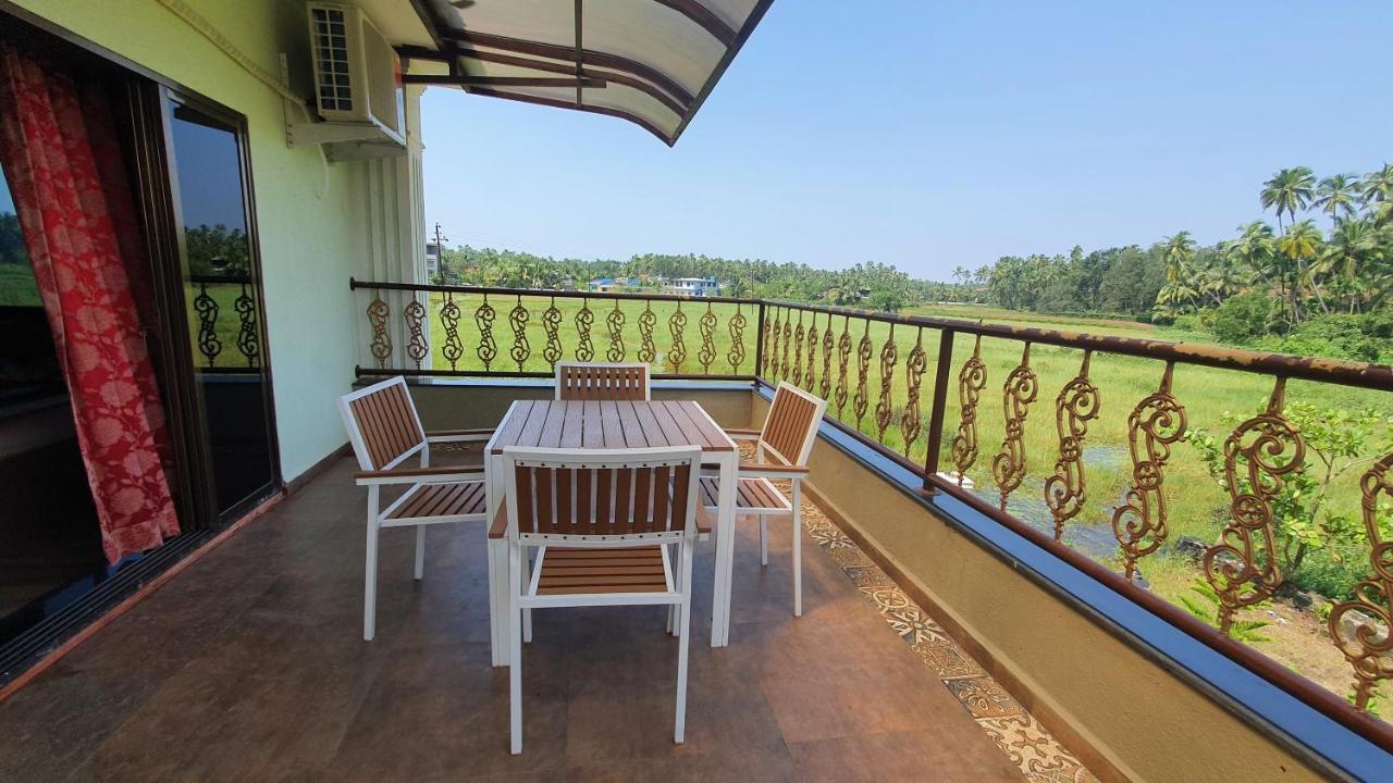 Nessies Nagaon Vila Alībāg Exterior foto
